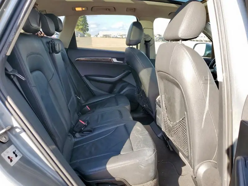 2010 AUDI Q5 PREMIUM PLUS  