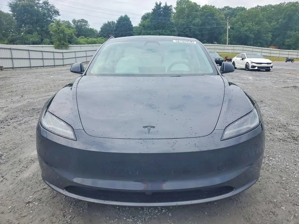 2026 TESLA MODEL 3   