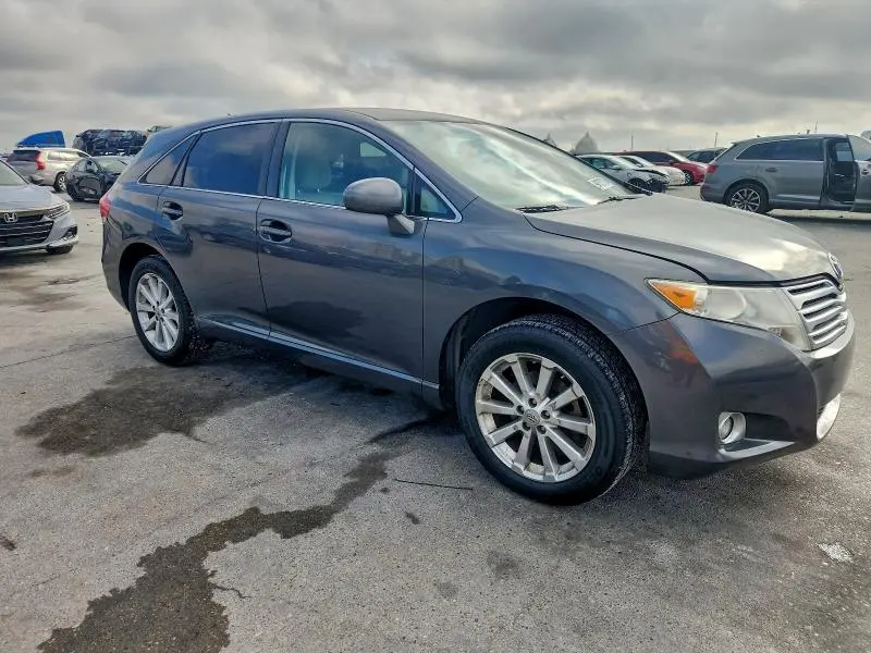 2012 TOYOTA VENZA LE  
