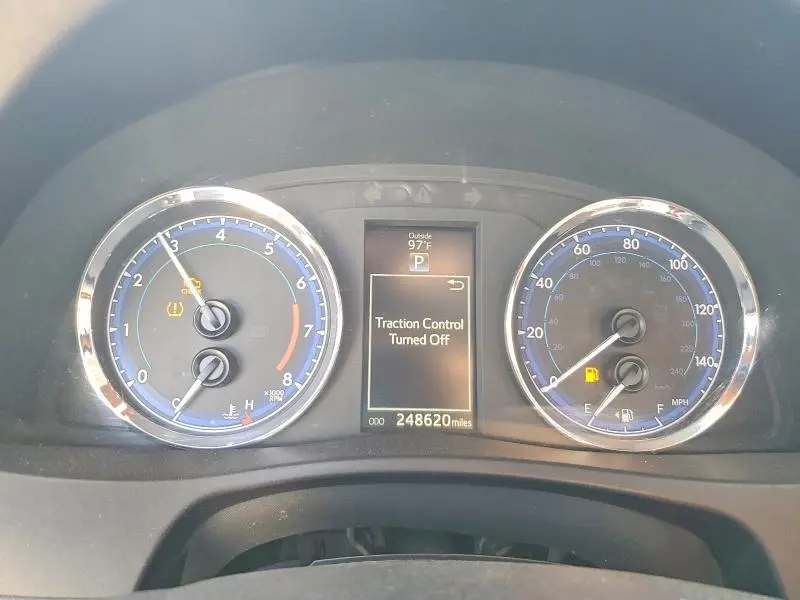 2017 TOYOTA COROLLA SE  