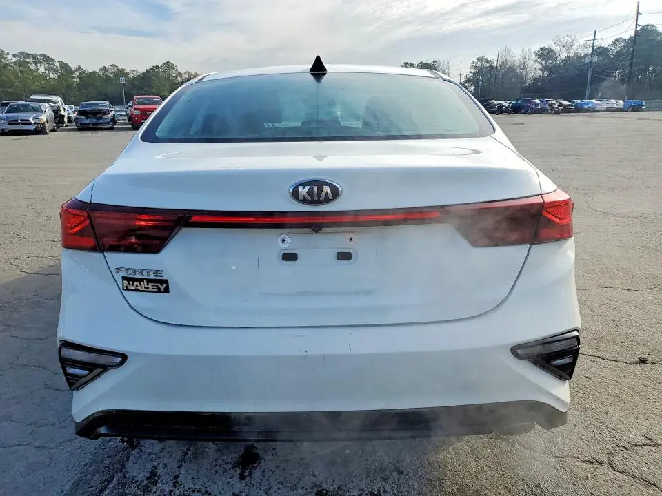 2020 KIA FORTE LXS  