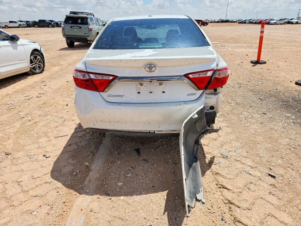 2015 TOYOTA CAMRY XSE  