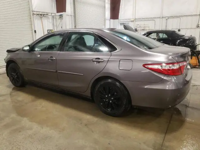 2016 TOYOTA CAMRY LE  