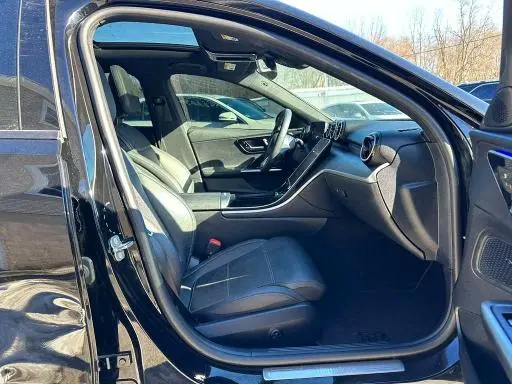 2025 MERCEDES-BENZ C 300  