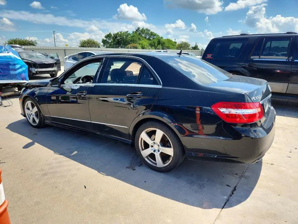 2010 MERCEDES-BENZ E 350  