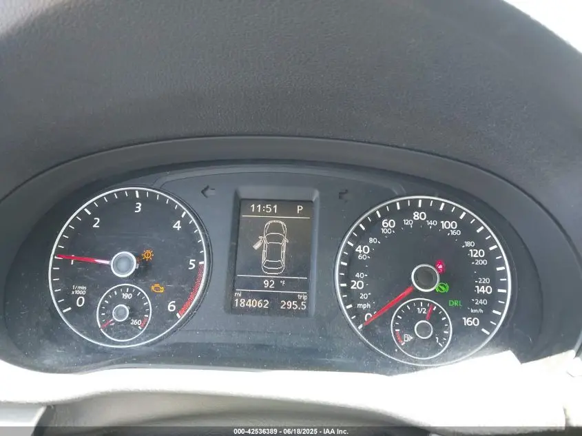 2014 VOLKSWAGEN PASSAT 2.0L TDI SE