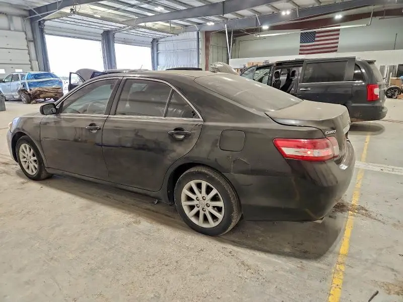 2010 TOYOTA CAMRY SE  