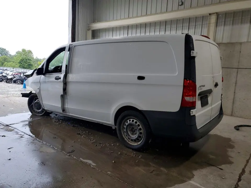 2017 MERCEDES-BENZ METRIS   