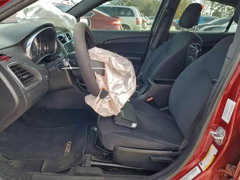 2014 CHRYSLER 200 LX  