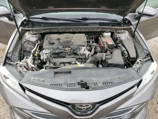 2020 TOYOTA CAMRY XLE  