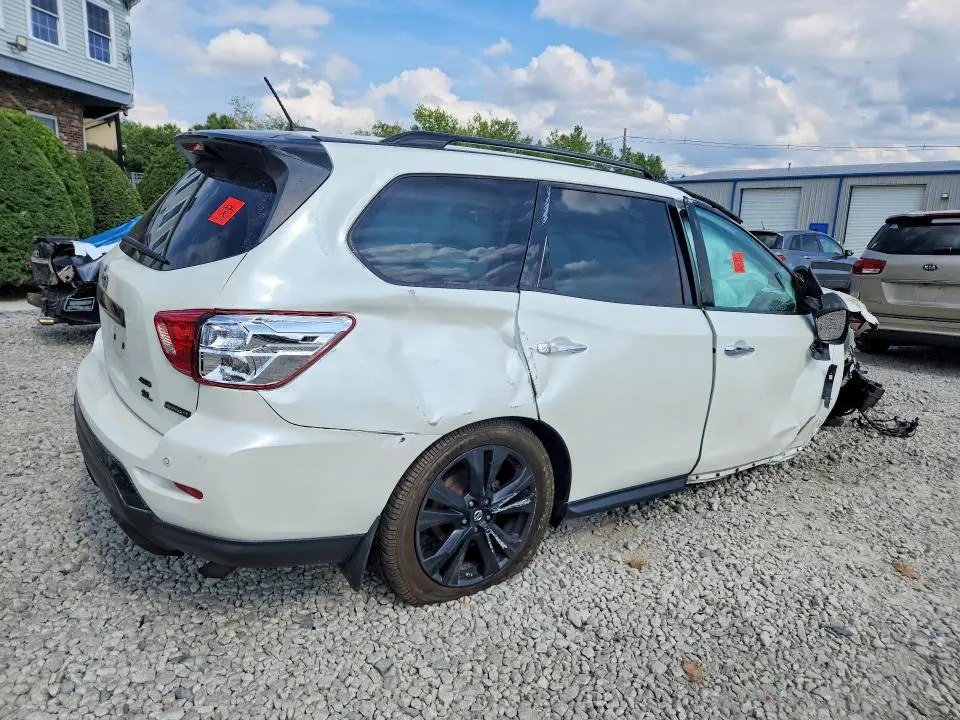 2018 NISSAN PATHFINDER SL  