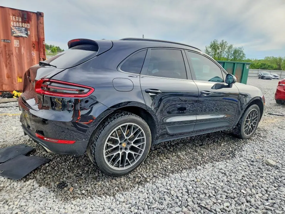 2017 PORSCHE MACAN S  