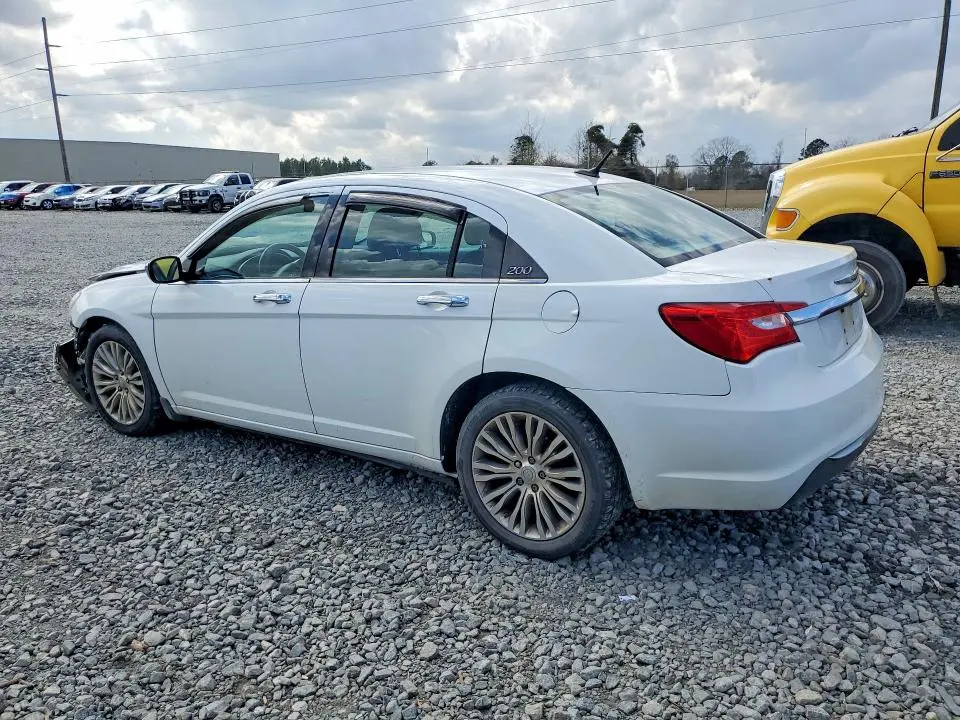2011 CHRYSLER 200 LIMITED  