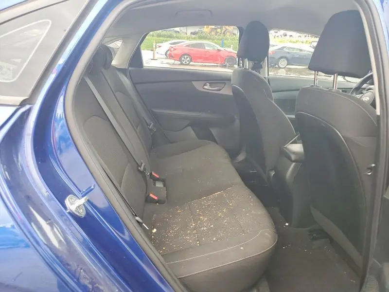 2019 KIA FORTE LXS  
