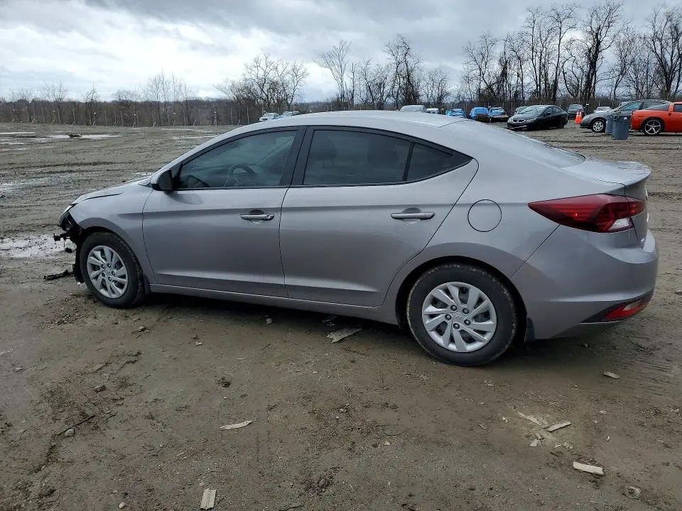 2020 HYUNDAI ELANTRA SE  