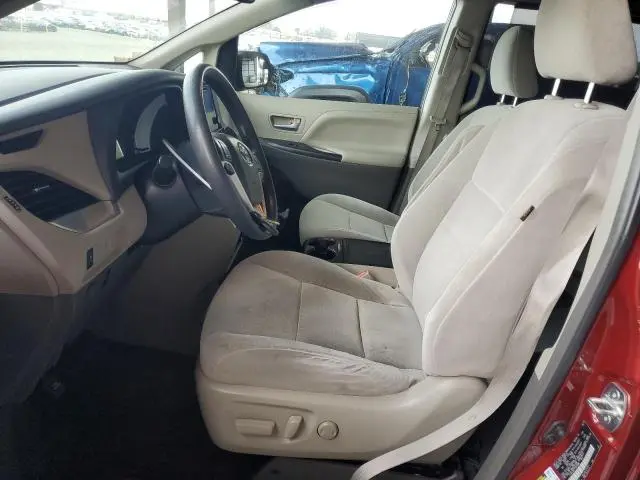 2015 TOYOTA SIENNA LE  