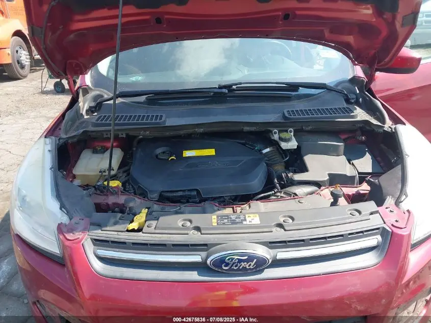 2015 FORD ESCAPE SE
