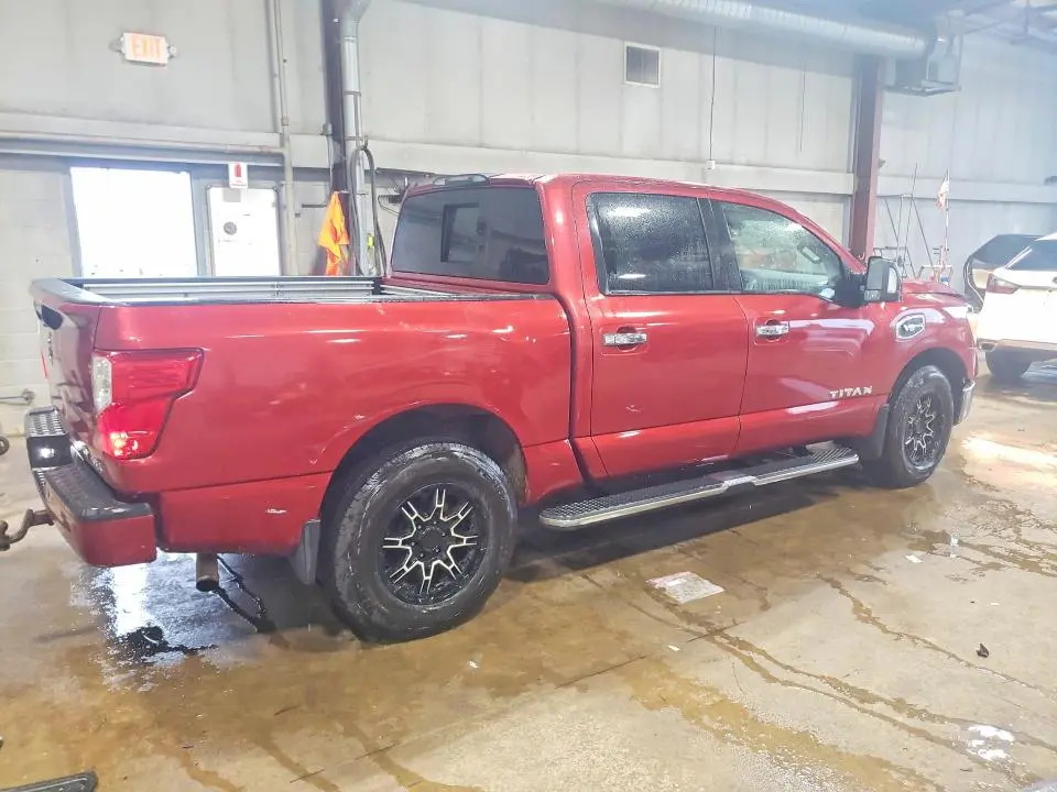 2017 NISSAN TITAN SV  