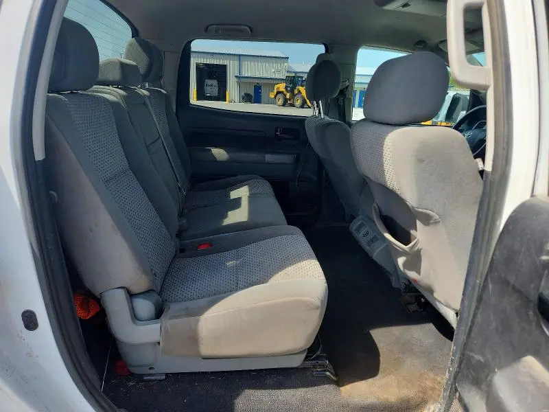 2013 TOYOTA TUNDRA CREWMAX SR5  