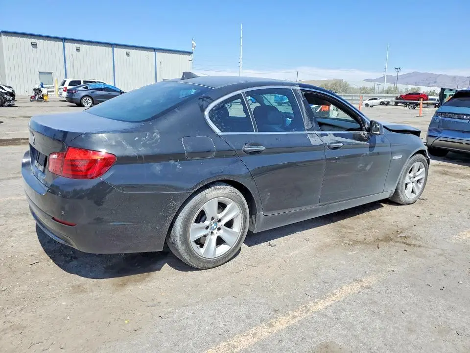 2011 BMW 528 I  