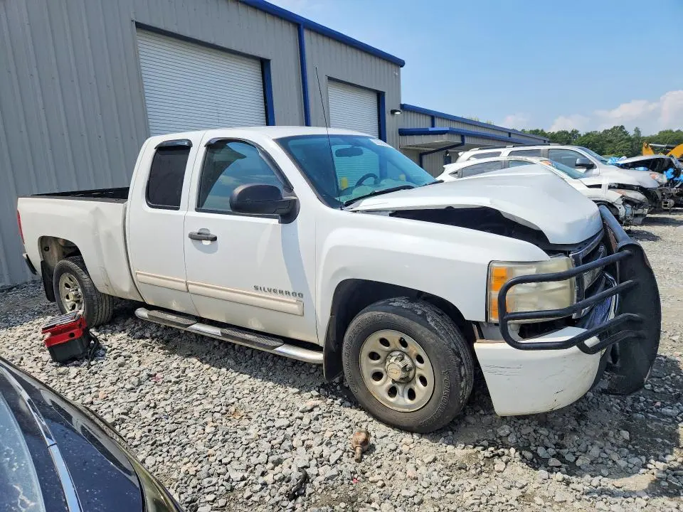2011 CHEVROLET SILVERADO C1500 LS  