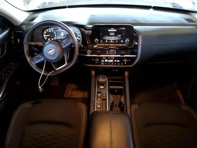 2023 NISSAN PATHFINDER SV  