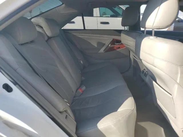 2010 TOYOTA CAMRY SE  