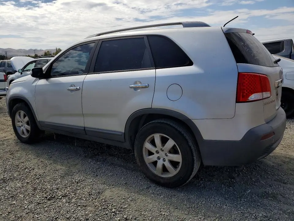 2011 KIA SORENTO LX  