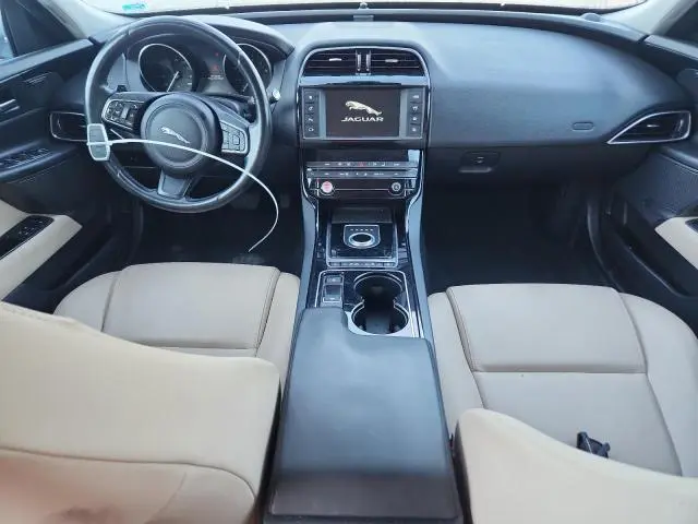 2017 JAGUAR XE PREMIUM  