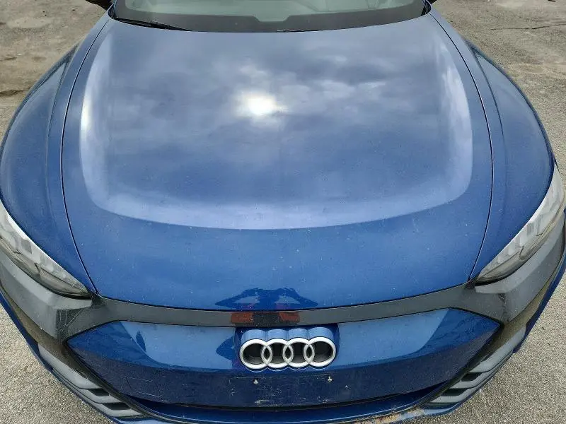 2024 AUDI E-TRON GT PREMIUM PLUS  