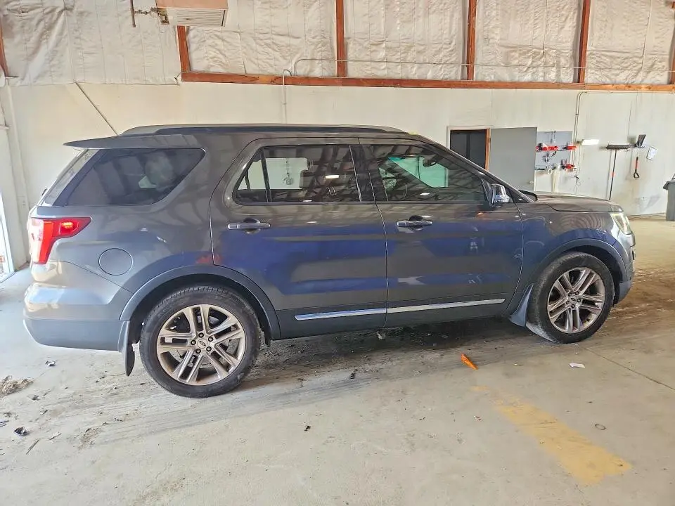 2016 FORD EXPLORER XLT  