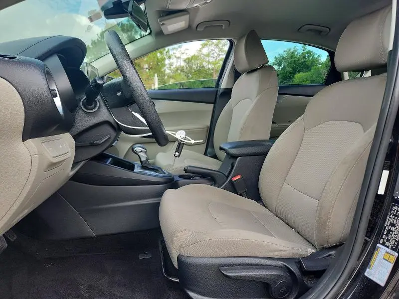 2019 KIA FORTE LXS  