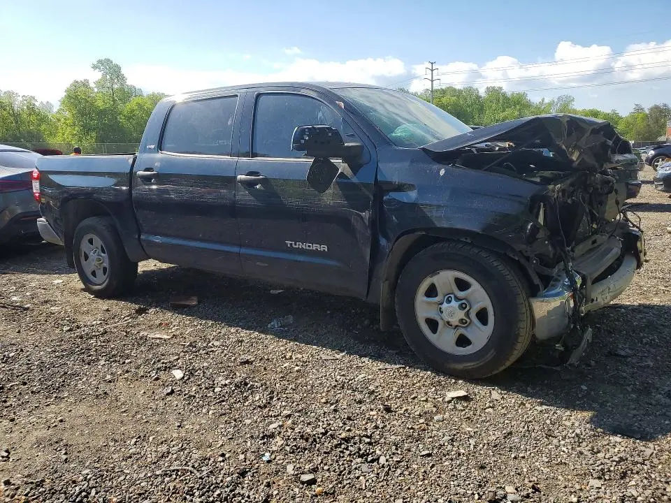 2020 TOYOTA TUNDRA CREWMAX SR5  