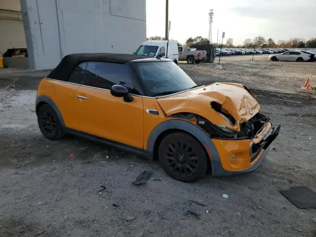 2017 MINI COOPER   
