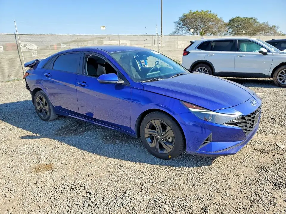 2022 HYUNDAI ELANTRA SEL  
