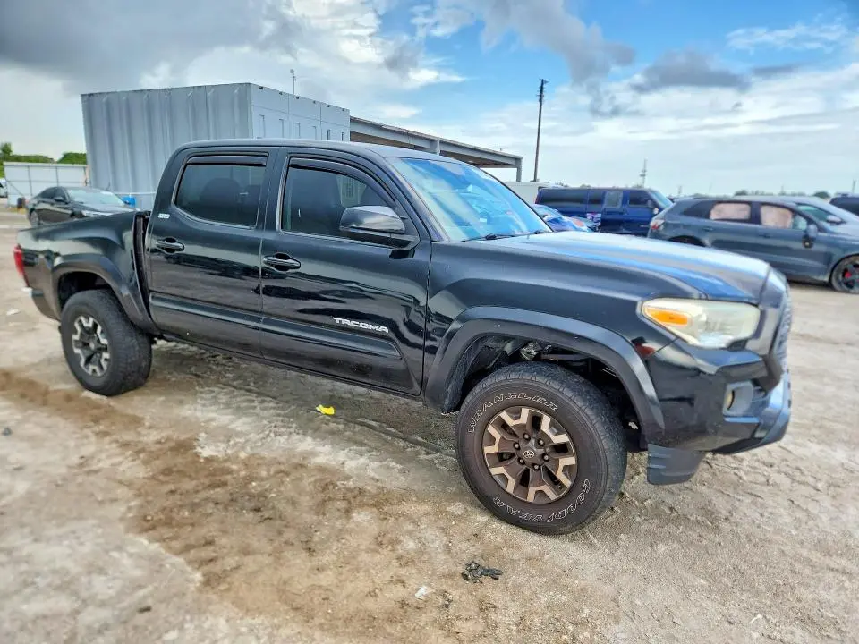 2018 TOYOTA TACOMA SR5 V6  
