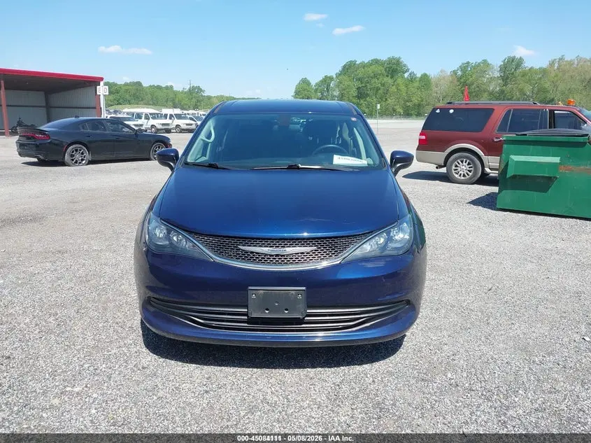 2020 CHRYSLER VOYAGER LX