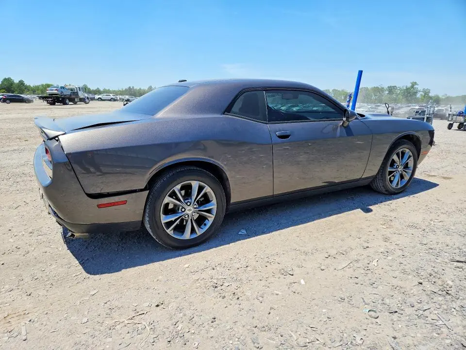 2021 DODGE CHALLENGER SXT  