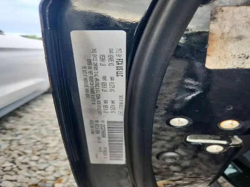 2017 DODGE CHALLENGER R  