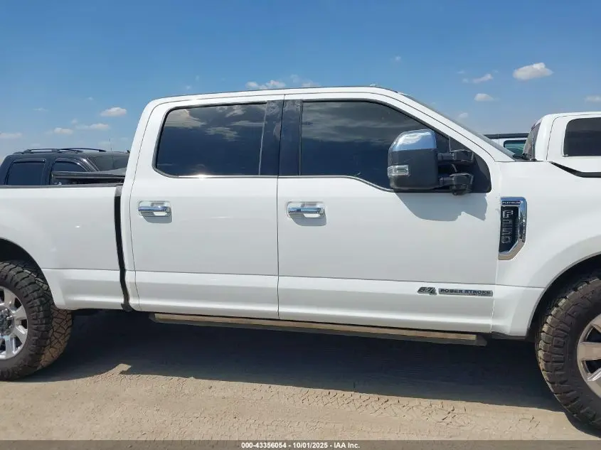2022 FORD F-250 PLATINUM