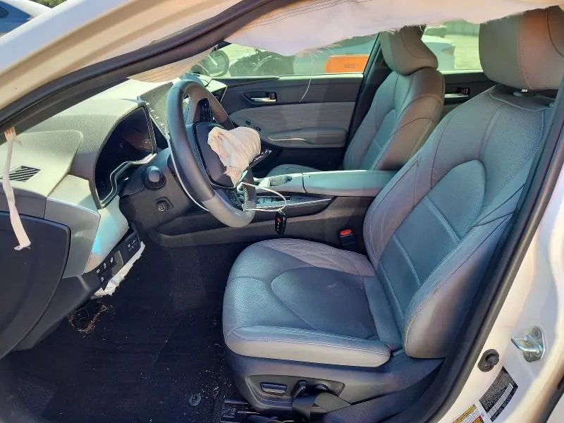2021 TOYOTA AVALON LIMITED  