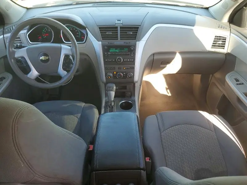 2011 CHEVROLET TRAVERSE LT  