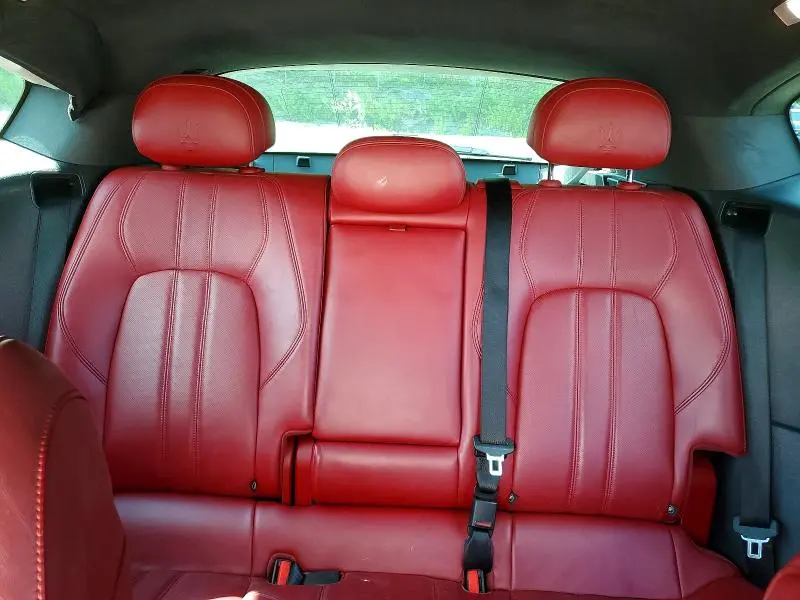2017 MASERATI LEVANTE SPORT  