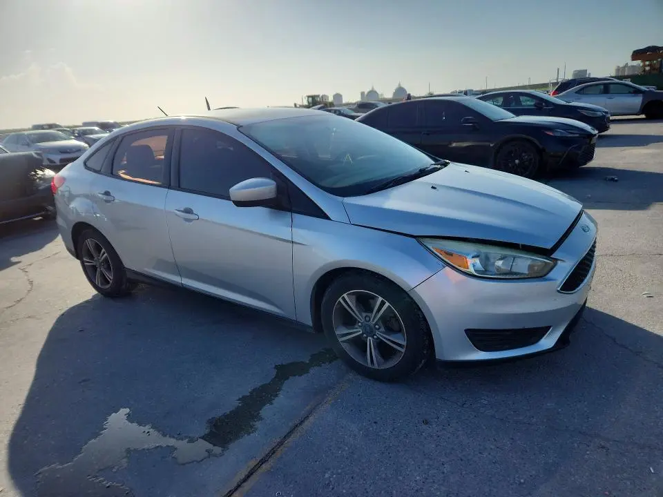 2017 FORD FOCUS SE  