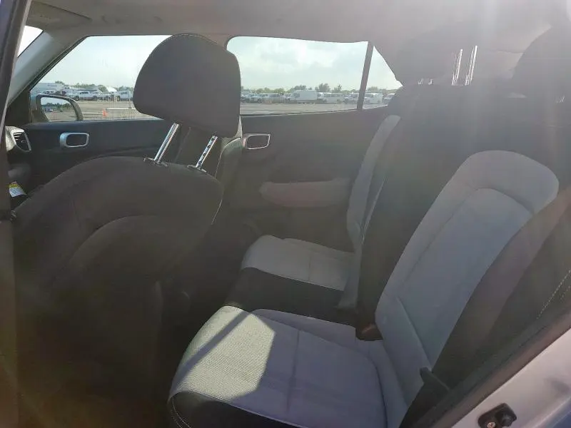 2022 HYUNDAI VENUE SEL  