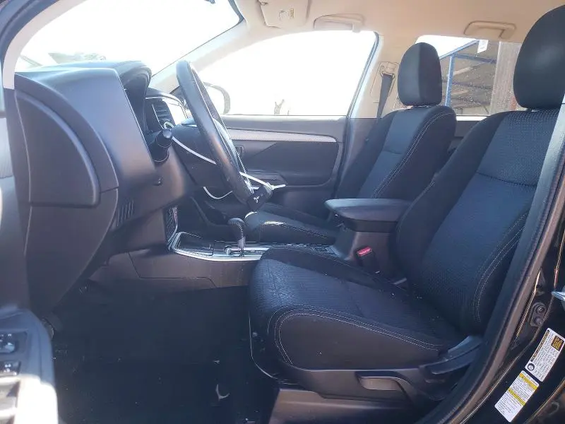 2018 MITSUBISHI OUTLANDER SE  