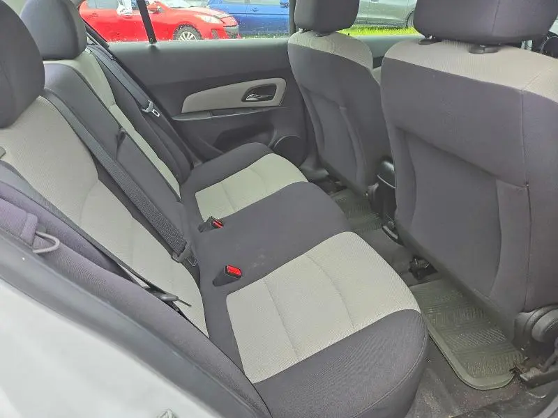 2012 CHEVROLET CRUZE LS  