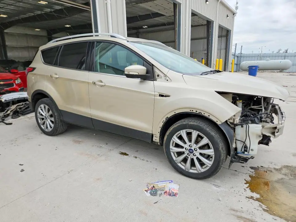 2017 FORD ESCAPE TITANIUM  