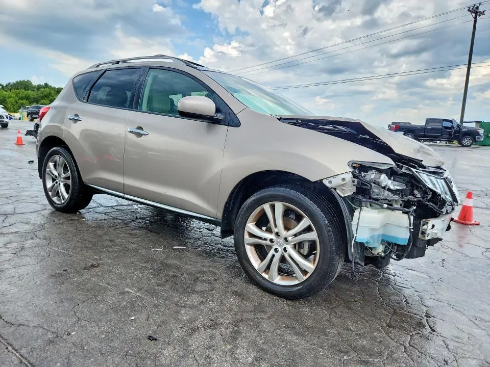 2010 NISSAN MURANO S  