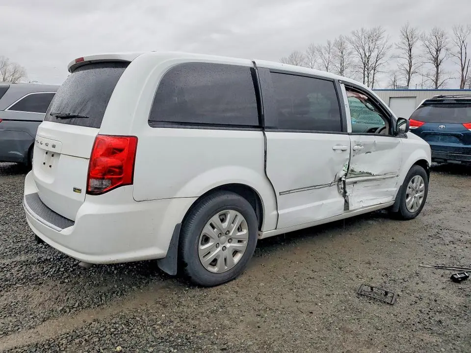 2017 DODGE GRAND CARAVAN SE  